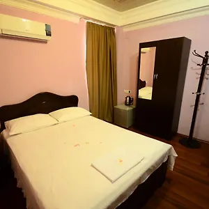 3* Отель Peria